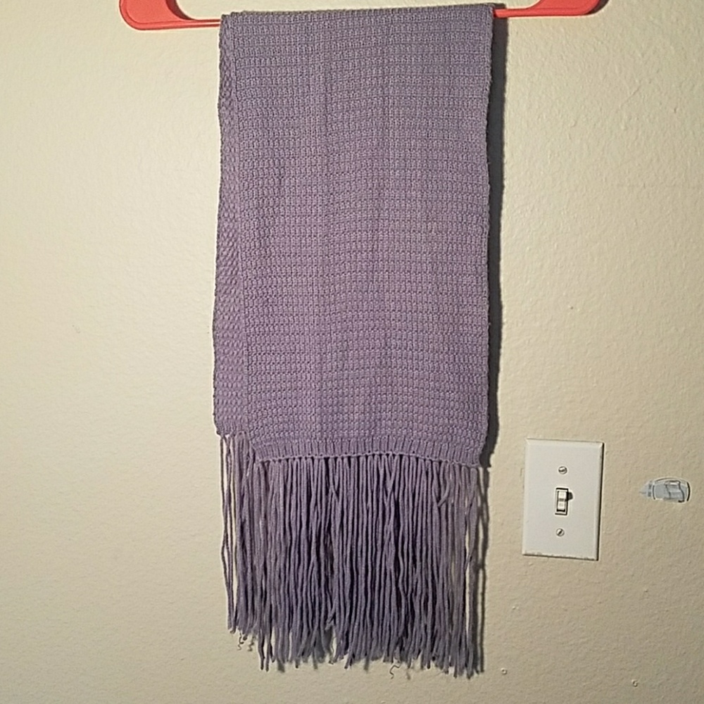 GAP Lavender Lightweight Scarf